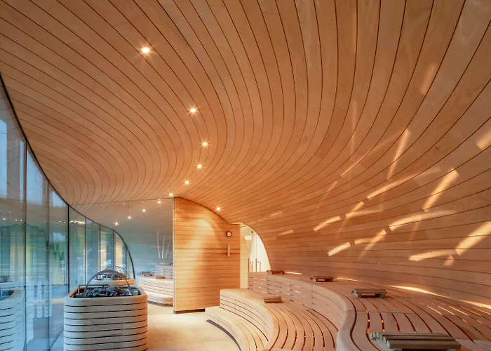 크랄레르호프 호텔 레오강